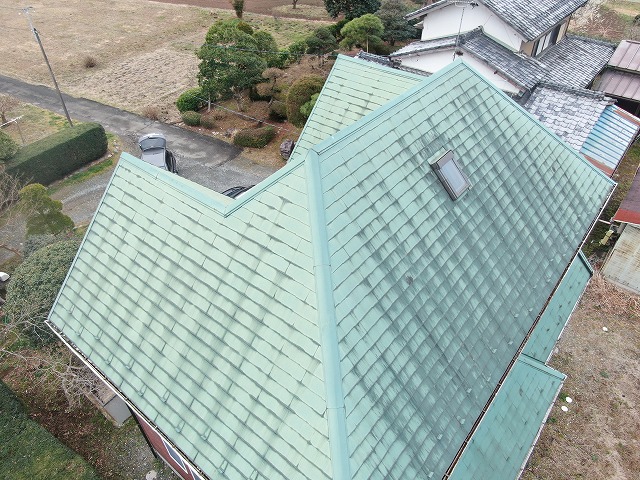 ドローンで撮影した屋根