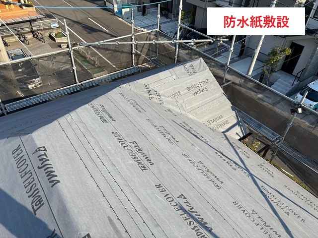 今注目の屋根工事！被せて再生！