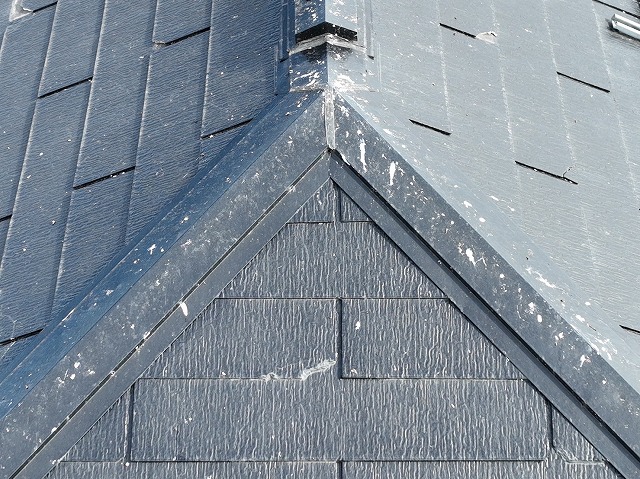 進化したガルバリウム鋼板による屋根カバー工法施工前