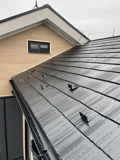 屋根塗装・破風板塗装・雨樋交換後