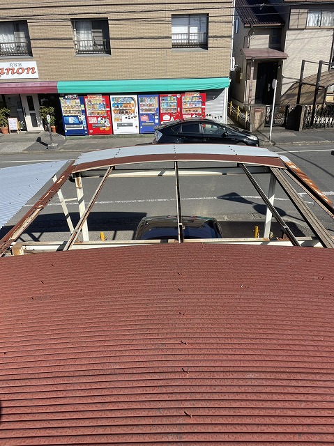 坂戸市で強風でカーポートの屋根が飛んでしまいお直ししたいとの事で調査依頼