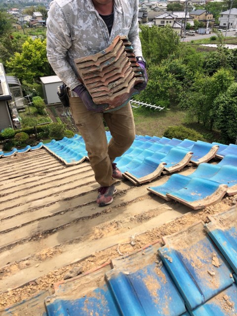 坂戸市で屋根の葺き替え工事を行いました